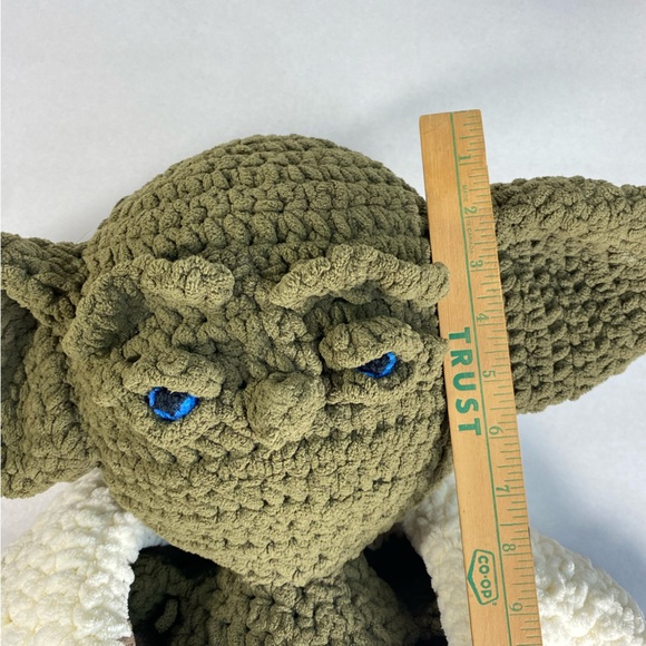 Star Wars YODA Handmade Crochet Thick Yarn Large Plush Stuff Toy; 23 Inch Tall - Picture 15 of 16